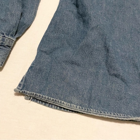 Cabin Creek Long Sleeve Button Up Denim Jeans Shirt Womens Size L Petites - Picture 15 of 16